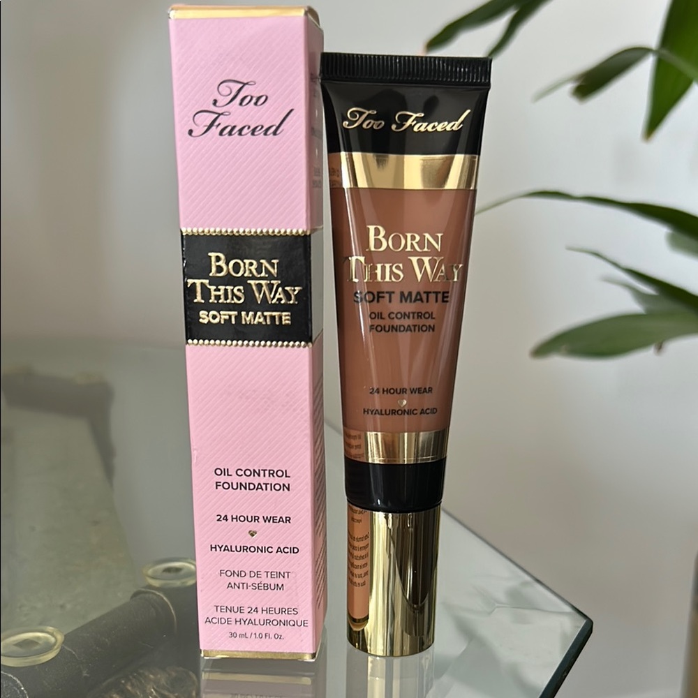 Too Faced Soft Matte 24 HR Foundation in Spiced Rum